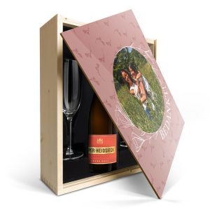 Hét perfecte Cadeau -  Champagnepakket met glazen – Piper Heidsieck Brut (750ml) – Bedrukte deksel