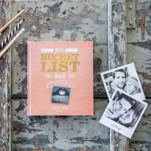 Hét perfecte Cadeau -  Het Bucketlist boek voor koppels met namen en foto&apos;s (Hardcover)