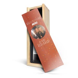 Hét perfecte Cadeau -  Wijn in bedrukte kist – Maison de la Surprise – Merlot