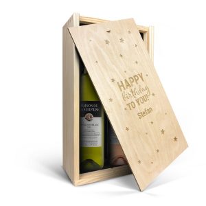 Hét perfecte Cadeau -  Wijnpakket in gegraveerde kist – Maison de la Surprise – Syrah en Sauvignon Blanc