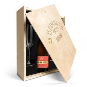 Hét perfecte Cadeau -  Champagnepakket met glazen – Piper Heidsieck Brut (750ml) – Gegraveerde deksel